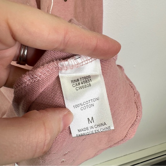 Chaser Distressed Studded Cotton T-Shirt‎ Mauve Size M - Picture 4 of 5